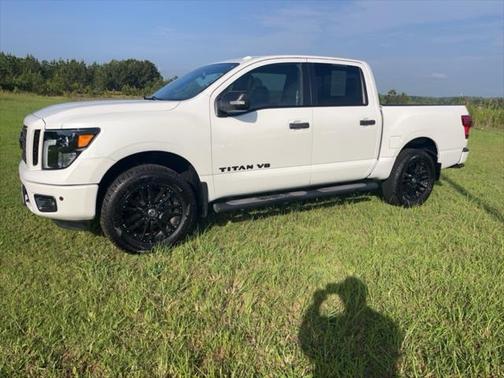 2019 Nissan Titan SL