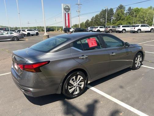 2023 Nissan Altima S FWD
