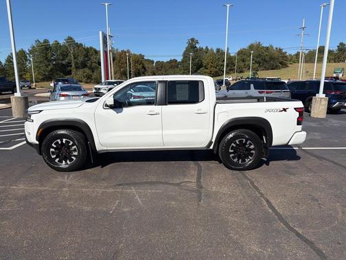 2024 Nissan Frontier PRO-X