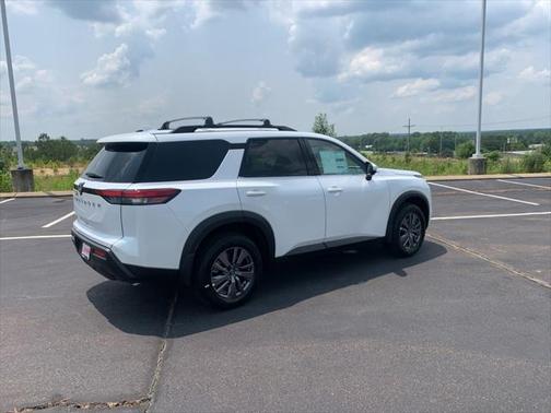 2025 Nissan Pathfinder SV FWD