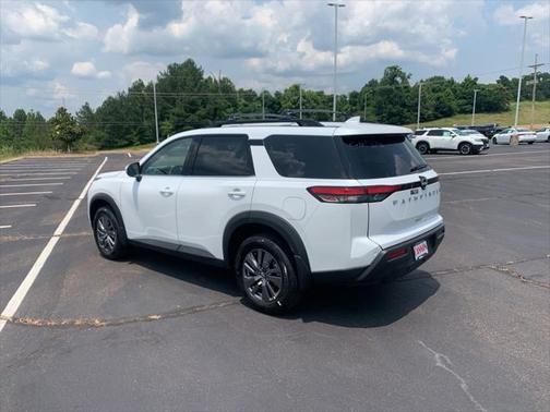 2025 Nissan Pathfinder SV FWD