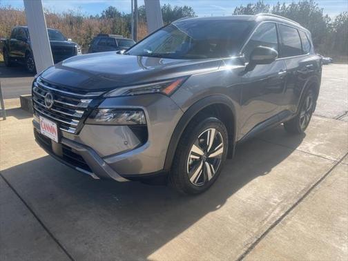 2025 Nissan Rogue SL