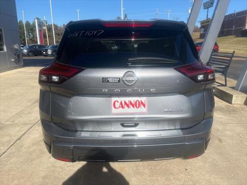 2025 Nissan Rogue SL