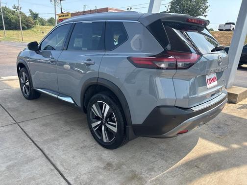 2022 Nissan Rogue SL