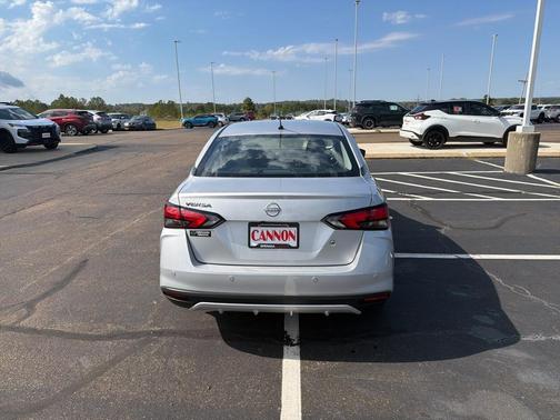 2025 Nissan Versa 1.6 S