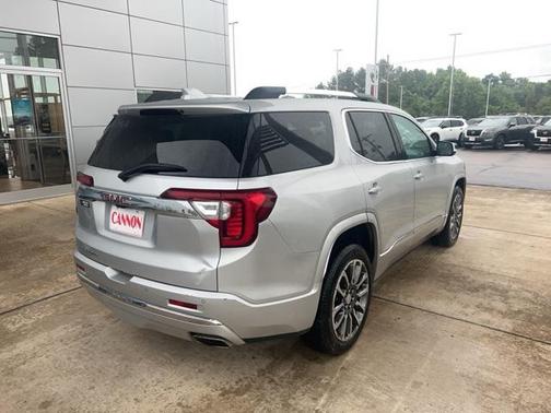 2020 GMC Acadia Denali