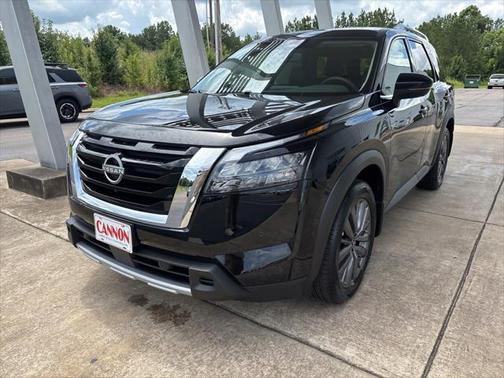 2025 Nissan Pathfinder SL FWD
