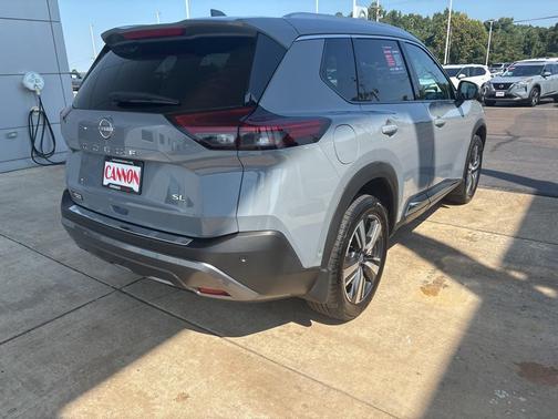 2022 Nissan Rogue SL