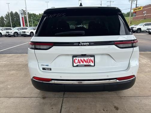 2022 Jeep Grand Cherokee 4xe Base