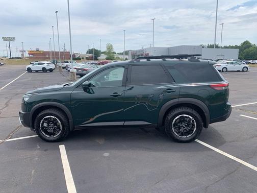 2025 Nissan Pathfinder Rock Creek 4WD