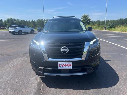 2025 Nissan Pathfinder SL FWD