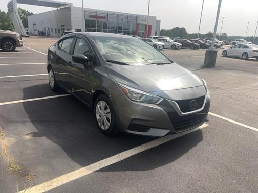 2020 Nissan Versa 1.6 S