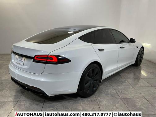 Pearl White Multi-Coat 2023 Tesla Model S Standard Range