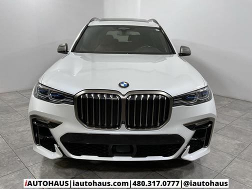2022 BMW X7 M50i