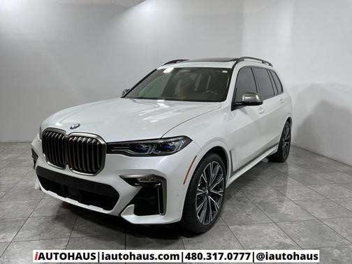 2022 BMW X7 M50i