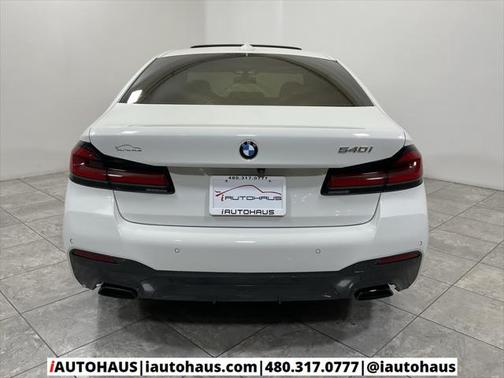 2022 BMW 540 i