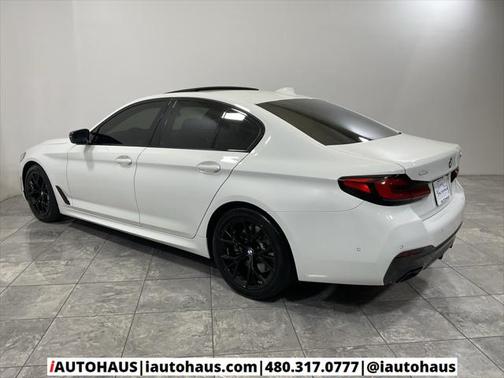 2022 BMW 540 i