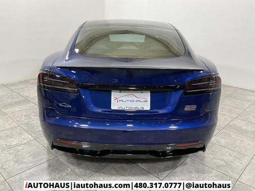 2022 Tesla Model S Plaid
