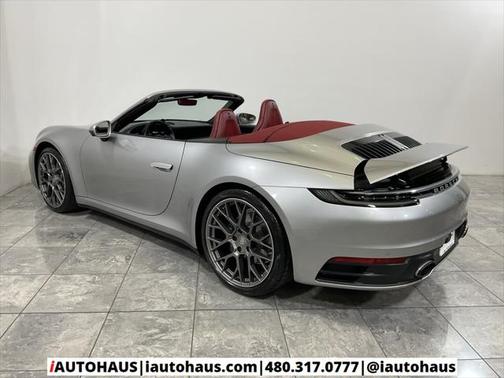 2022 Porsche 911 Carrera