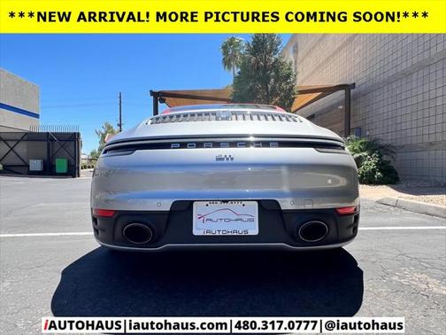2022 Porsche 911 Carrera