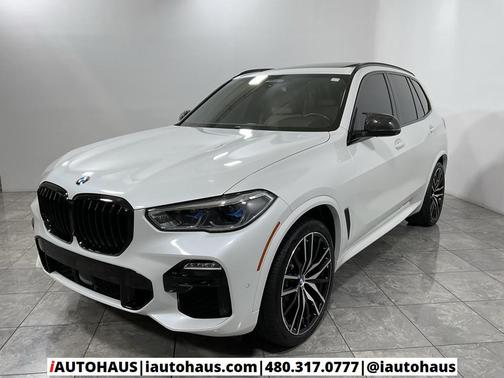 2021 BMW X5 M50i