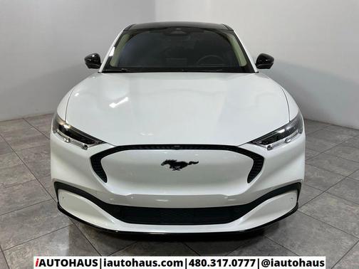 Star White Metallic Tri-Coat 2023 Ford Mustang Mach-E California Route 1
