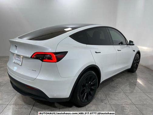 2023 Tesla Model Y Long Range Dual Motor All-Wheel Drive