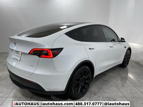 2023 Tesla Model Y Long Range Dual Motor All-Wheel Drive