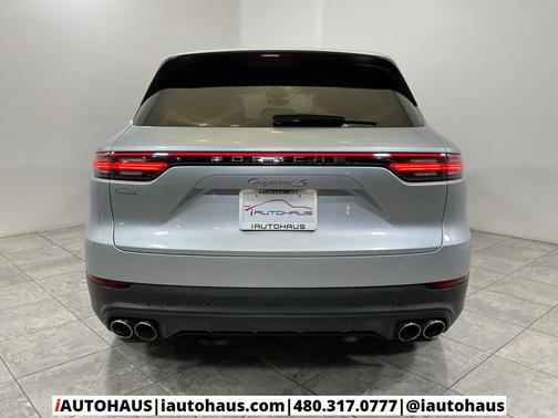 2019 Porsche Cayenne S