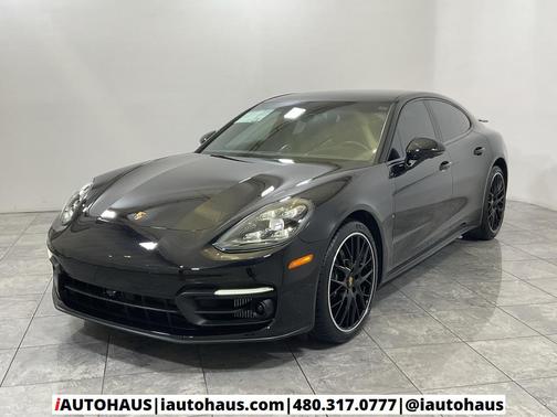 2022 Porsche Panamera Platinum Edition