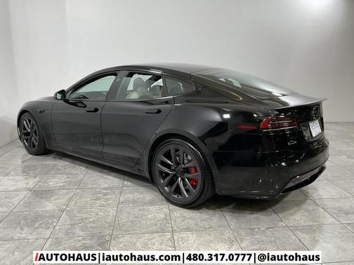 2023 Tesla Model S Plaid