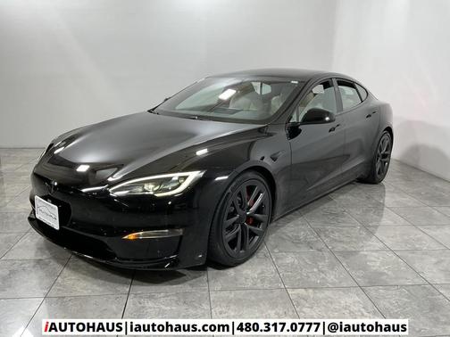 2023 Tesla Model S Plaid