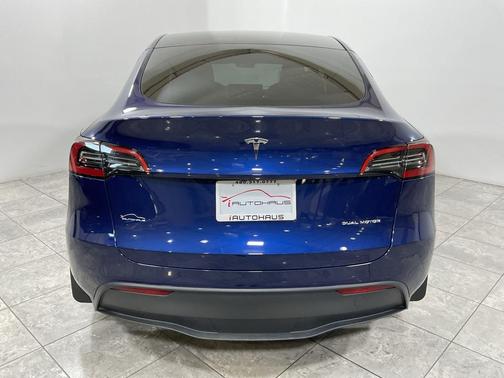 2024 Tesla Model Y Long Range Dual Motor All-Wheel Drive