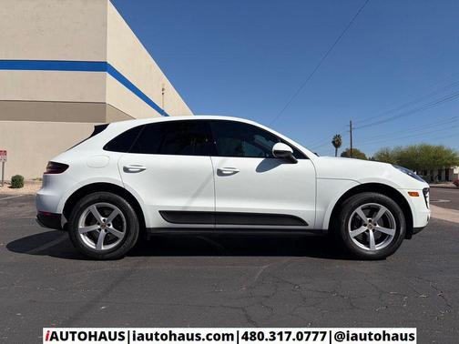 2017 Porsche Macan Base