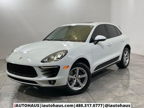 2017 Porsche Macan Base