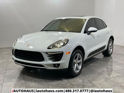 2017 Porsche Macan Base