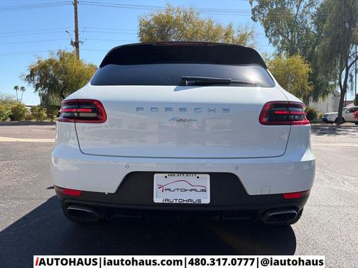 2017 Porsche Macan Base