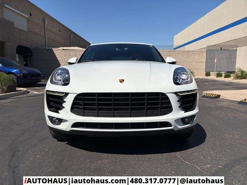 2017 Porsche Macan Base