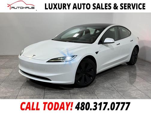Pearl White Multi-Coat 2026 Tesla Model 3 Standard Range