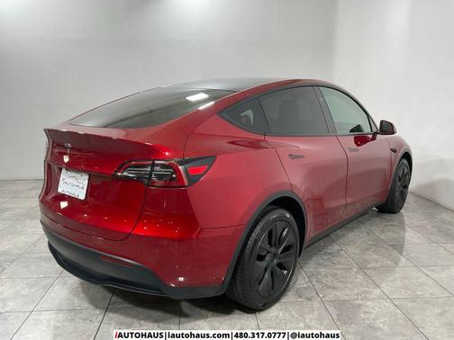 2025 Tesla Model Y Long Range Single Motor Rear-Wheel Drive