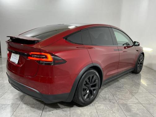 2024 Tesla Model X Long Range