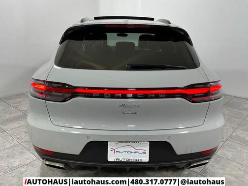 2020 Porsche Macan Base