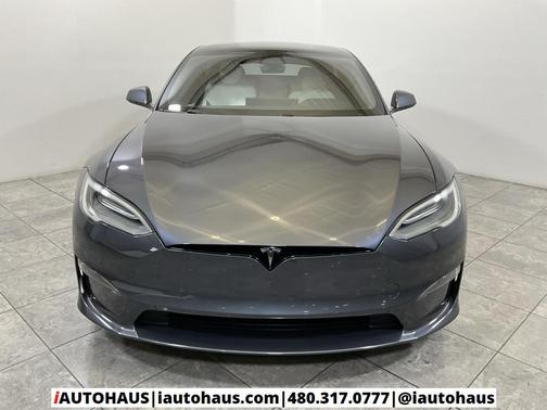 2022 Tesla Model S Plaid