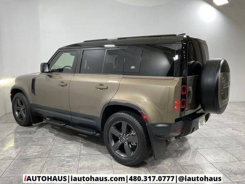 2022 Land Rover Defender 110 S