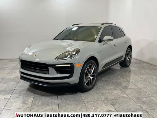 2022 Porsche Macan S