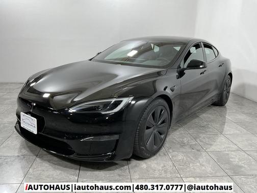 2025 Tesla Model S Plaid