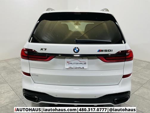 2021 BMW X7 M50i