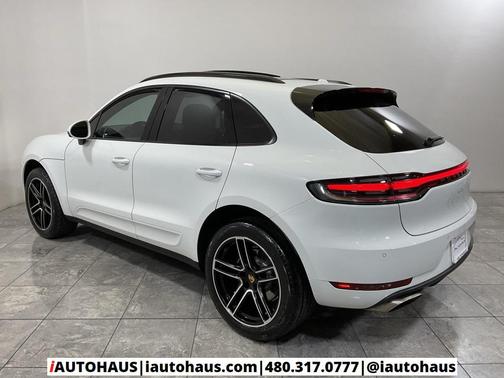2021 Porsche Macan Base