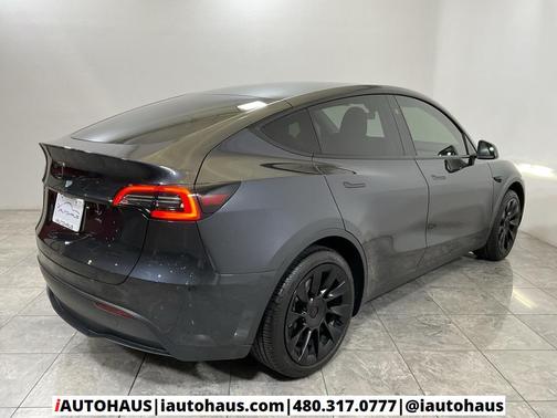 2024 Tesla Model Y Long Range Dual Motor All-Wheel Drive