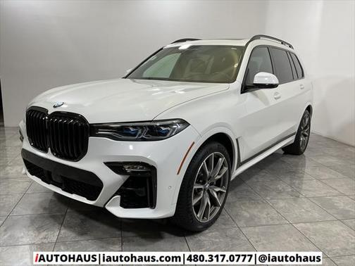 2021 BMW X7 M50i